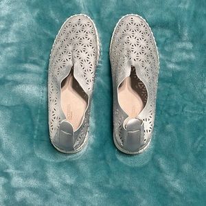 Ilse Jacobsen silver slip-on sneakers size 40